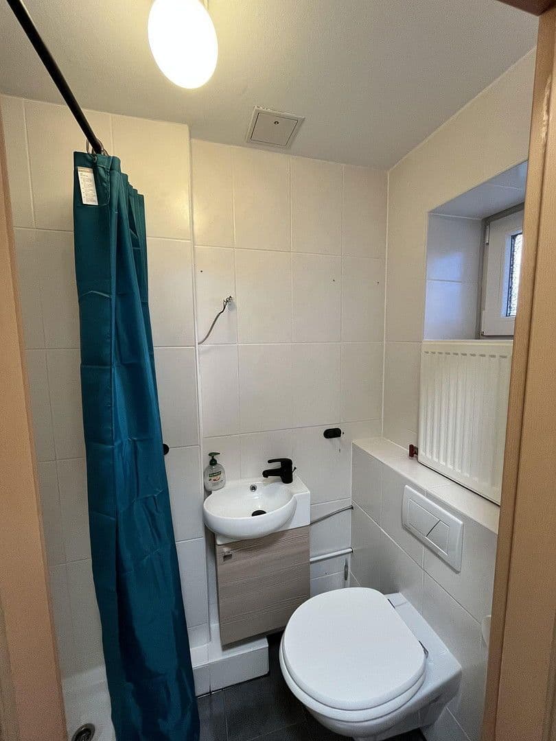 Pronájem bytu 2+1 34 m², Henckellweg 2, Hannover, Dolní Sasko Pronájem bytu 2+1 34 m², Henckellweg 2, Hannover, Dolní Sasko