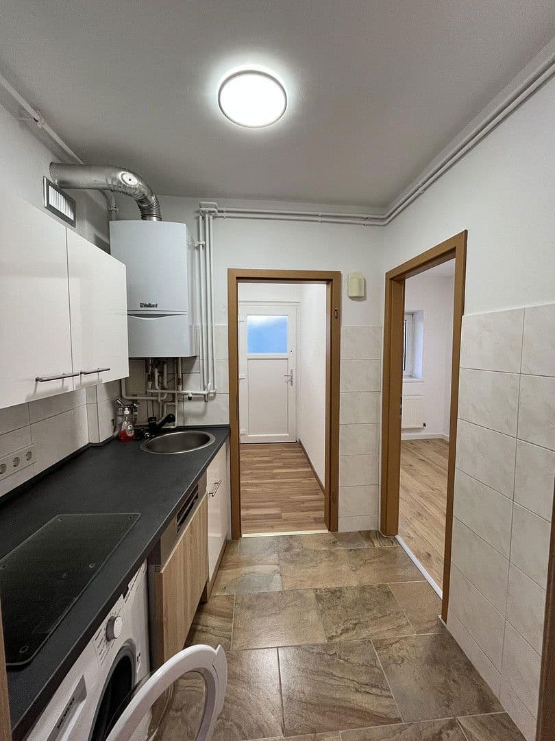 Pronájem bytu 2+1 34 m², Henckellweg 2, Hannover, Dolní Sasko Pronájem bytu 2+1 34 m², Henckellweg 2, Hannover, Dolní Sasko