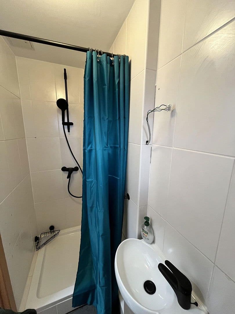 Pronájem bytu 2+1 34 m², Henckellweg 2, Hannover, Dolní Sasko Pronájem bytu 2+1 34 m², Henckellweg 2, Hannover, Dolní Sasko