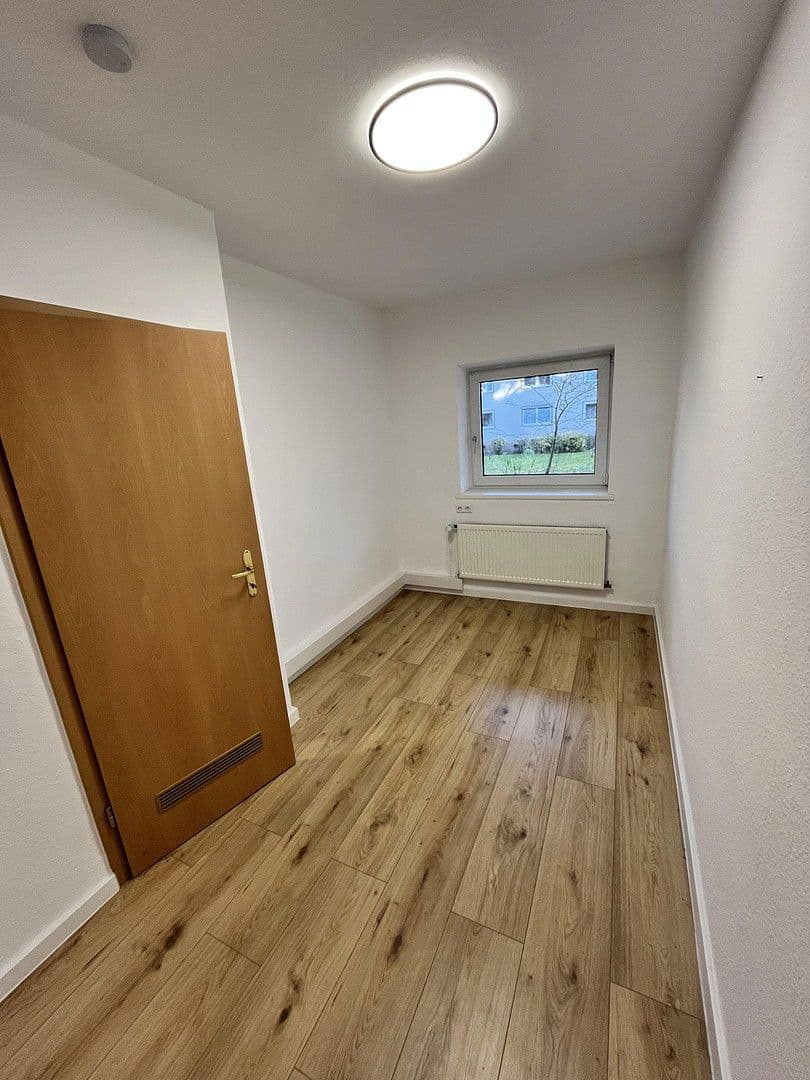 Pronájem bytu 2+1 34 m², Henckellweg 2, Hannover, Dolní Sasko Pronájem bytu 2+1 34 m², Henckellweg 2, Hannover, Dolní Sasko