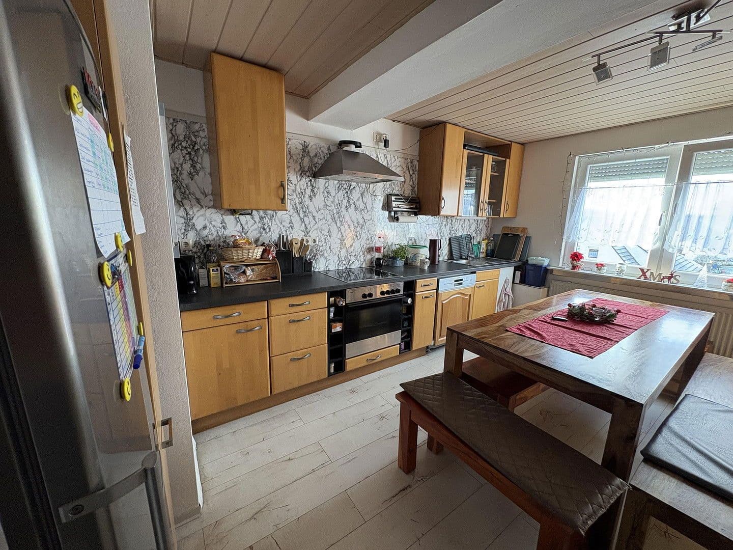 Pronájem bytu 3+1 113 m², Bahnhofstr. 13, Gedern, Hessen Pronájem bytu 3+1 113 m², Bahnhofstr. 13, Gedern, Hessen