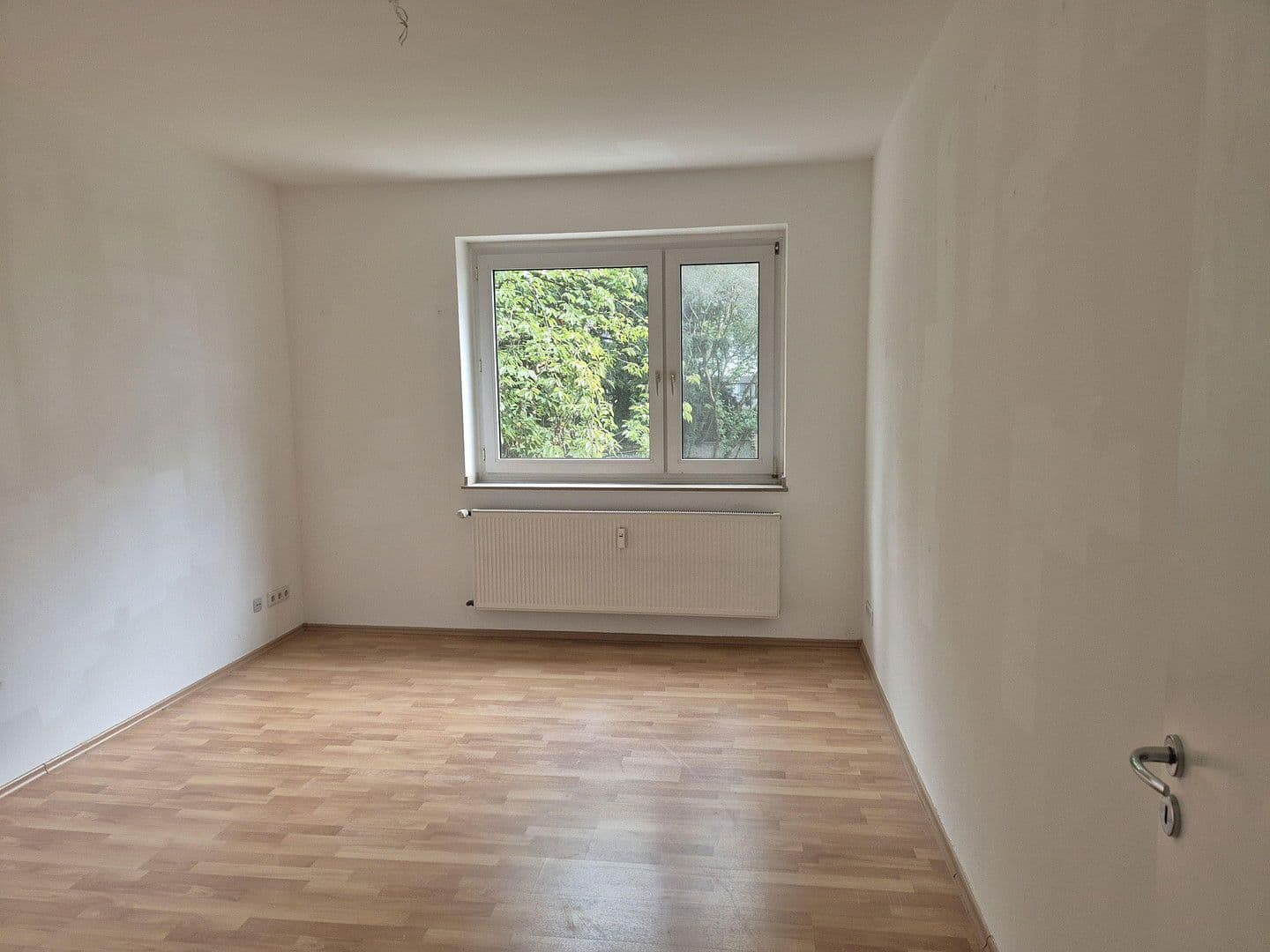 Pronájem bytu 3+1 84 m², Düsseldorf, Severní Porýní-Vestfálsko Pronájem bytu 3+1 84 m², Düsseldorf, Severní Porýní-Vestfálsko