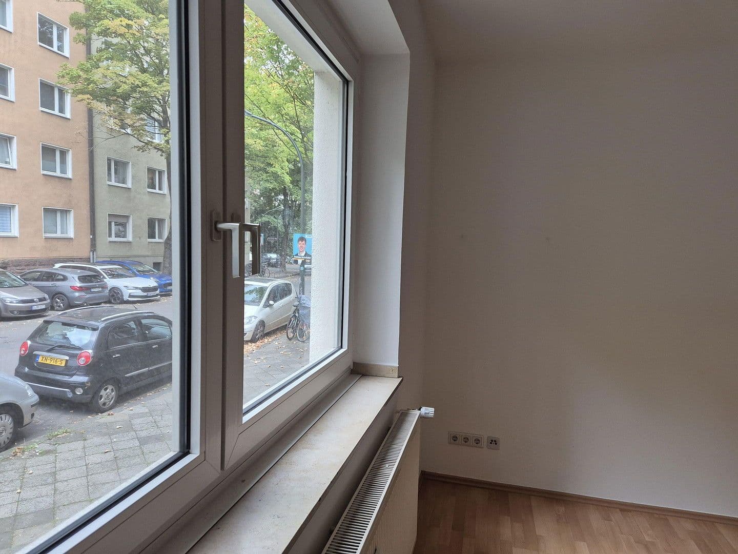 Pronájem bytu 3+1 84 m², Düsseldorf, Severní Porýní-Vestfálsko Pronájem bytu 3+1 84 m², Düsseldorf, Severní Porýní-Vestfálsko