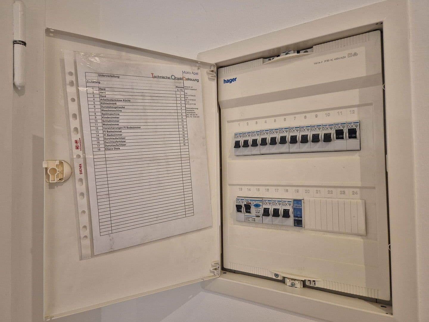 Pronájem bytu 3+1 84 m², Düsseldorf, Severní Porýní-Vestfálsko Pronájem bytu 3+1 84 m², Düsseldorf, Severní Porýní-Vestfálsko