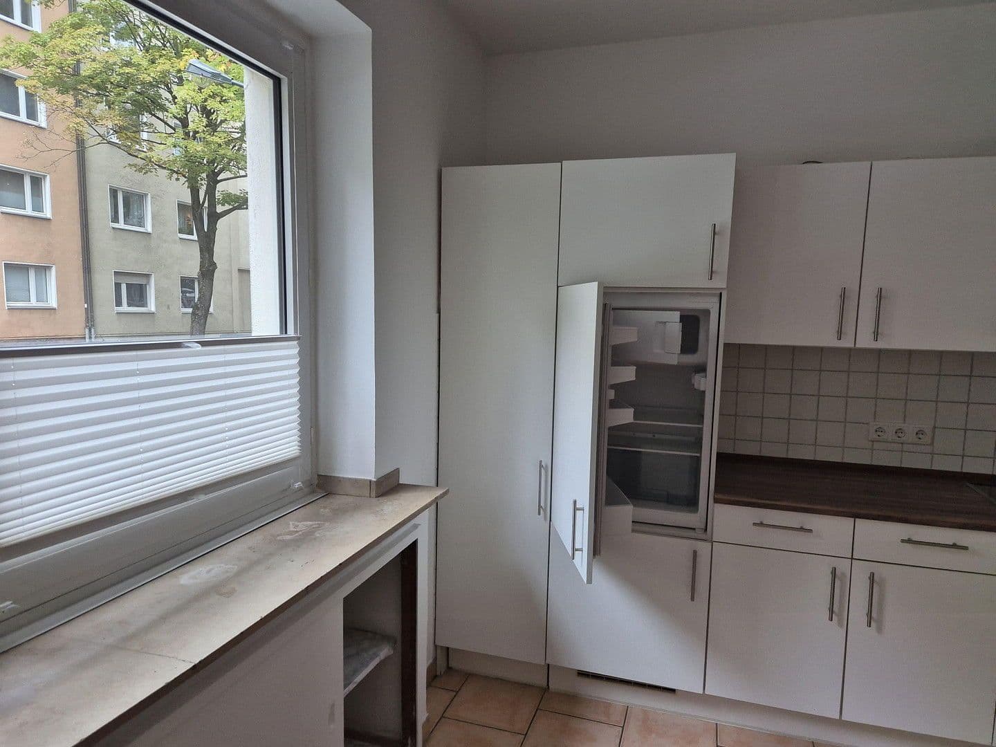 Pronájem bytu 3+1 84 m², Düsseldorf, Severní Porýní-Vestfálsko Pronájem bytu 3+1 84 m², Düsseldorf, Severní Porýní-Vestfálsko