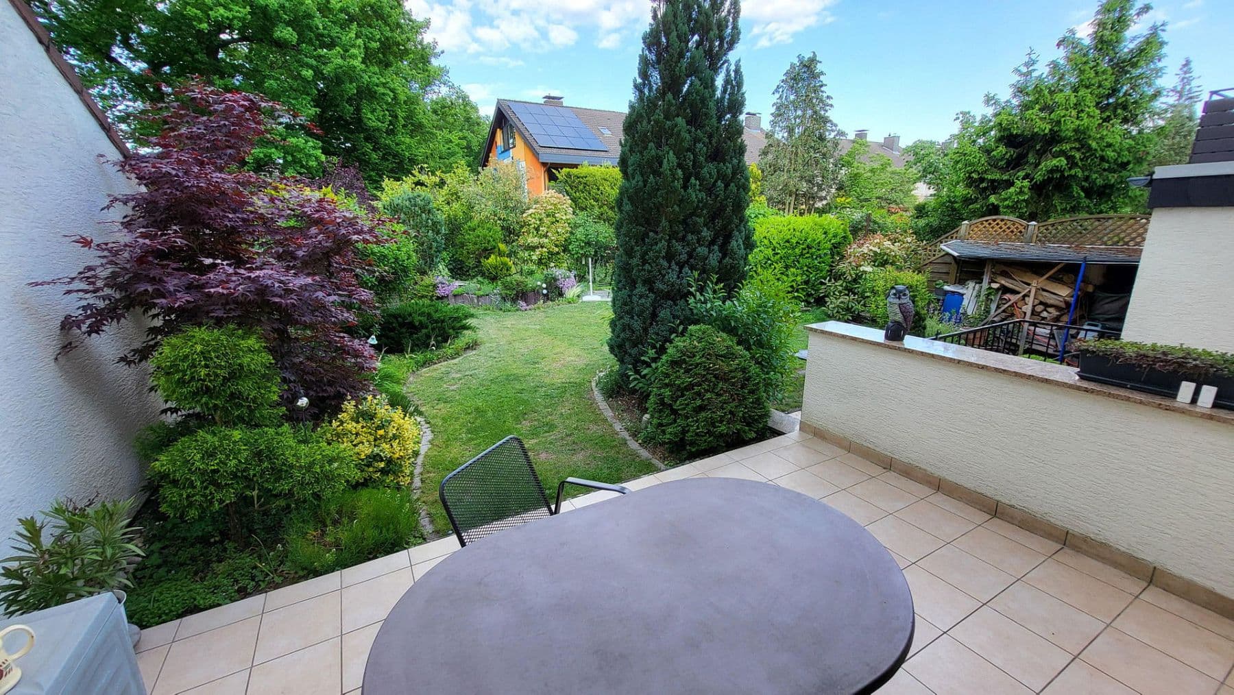 Prodej domu 195 m², pozemek 356 m², Am Waldfrieden 38, Oftersheim, Bádensko-Württembersko Prodej domu 195 m², pozemek 356 m², Am Waldfrieden 38, Oftersheim, Bádensko-Württembersko