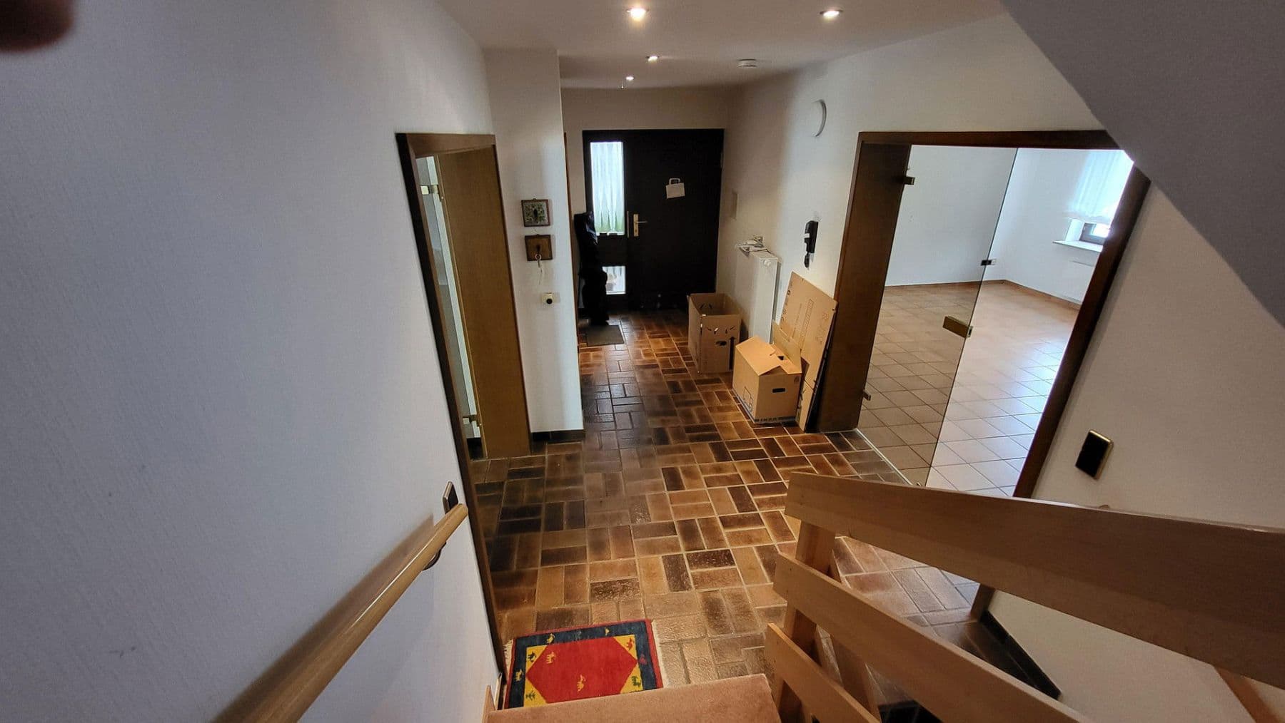 Prodej domu 195 m², pozemek 356 m², Am Waldfrieden 38, Oftersheim, Bádensko-Württembersko Prodej domu 195 m², pozemek 356 m², Am Waldfrieden 38, Oftersheim, Bádensko-Württembersko