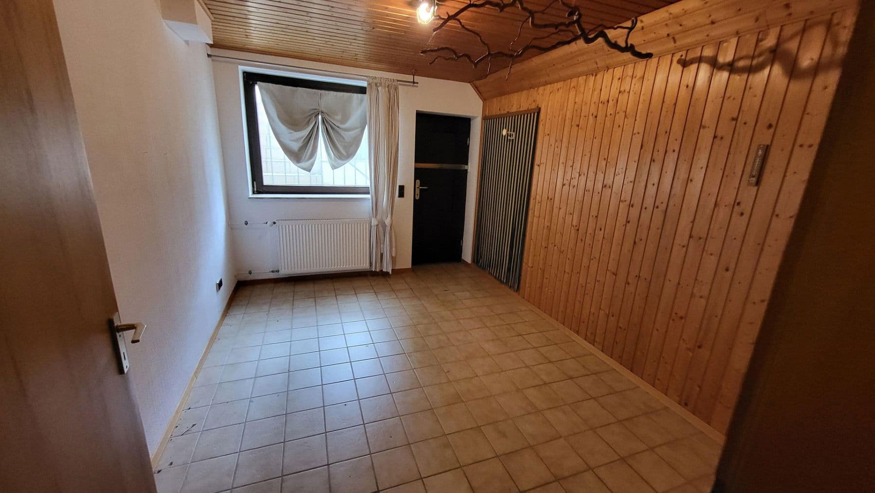 Prodej domu 195 m², pozemek 356 m², Am Waldfrieden 38, Oftersheim, Bádensko-Württembersko Prodej domu 195 m², pozemek 356 m², Am Waldfrieden 38, Oftersheim, Bádensko-Württembersko