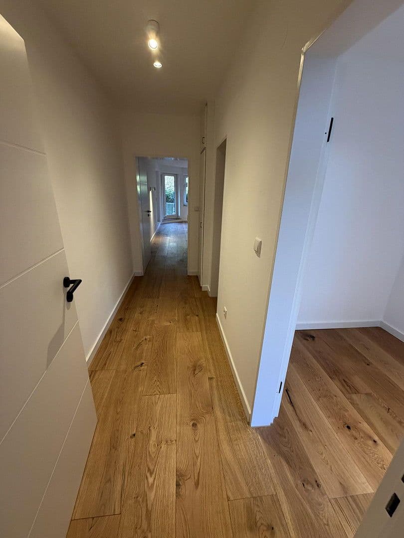 Prodej bytu 3+1 77 m², Schwachhauser Heerstr. 349, Bremen, Bremen Prodej bytu 3+1 77 m², Schwachhauser Heerstr. 349, Bremen, Bremen