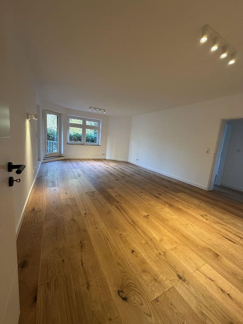 Prodej bytu 3+1 77 m², Schwachhauser Heerstr. 349, Bremen, Bremen Prodej bytu 3+1 77 m², Schwachhauser Heerstr. 349, Bremen, Bremen