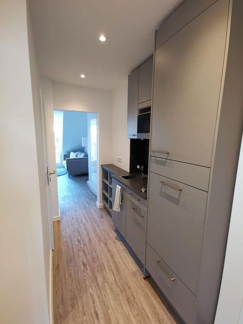 Pronájem bytu 2+1 26 m², Jahnstraße 96, Düsseldorf, Severní Porýní-Vestfálsko Pronájem bytu 2+1 26 m², Jahnstraße 96, Düsseldorf, Severní Porýní-Vestfálsko