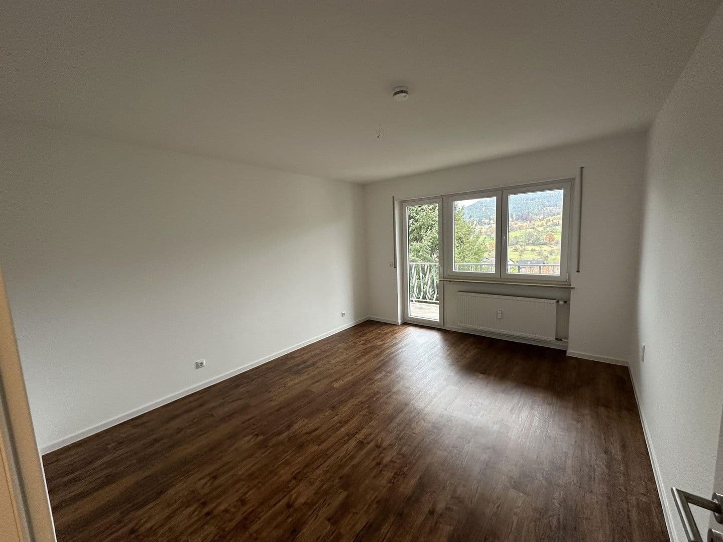 Pronájem bytu 3+1 107 m², Laudenbach, Bavorsko Pronájem bytu 3+1 107 m², Laudenbach, Bavorsko