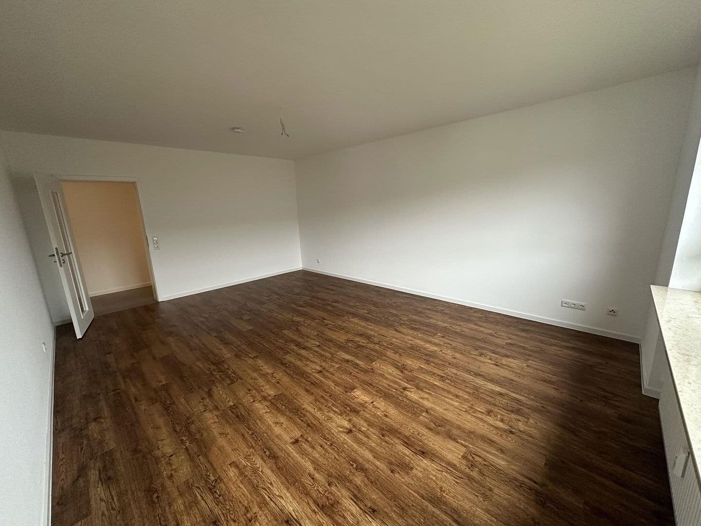 Pronájem bytu 3+1 107 m², Laudenbach, Bavorsko Pronájem bytu 3+1 107 m², Laudenbach, Bavorsko