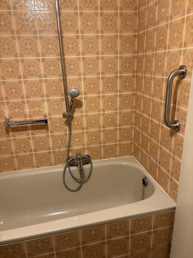 Pronájem bytu 2+1 60 m², Cáchy, Severní Porýní-Vestfálsko Pronájem bytu 2+1 60 m², Cáchy, Severní Porýní-Vestfálsko