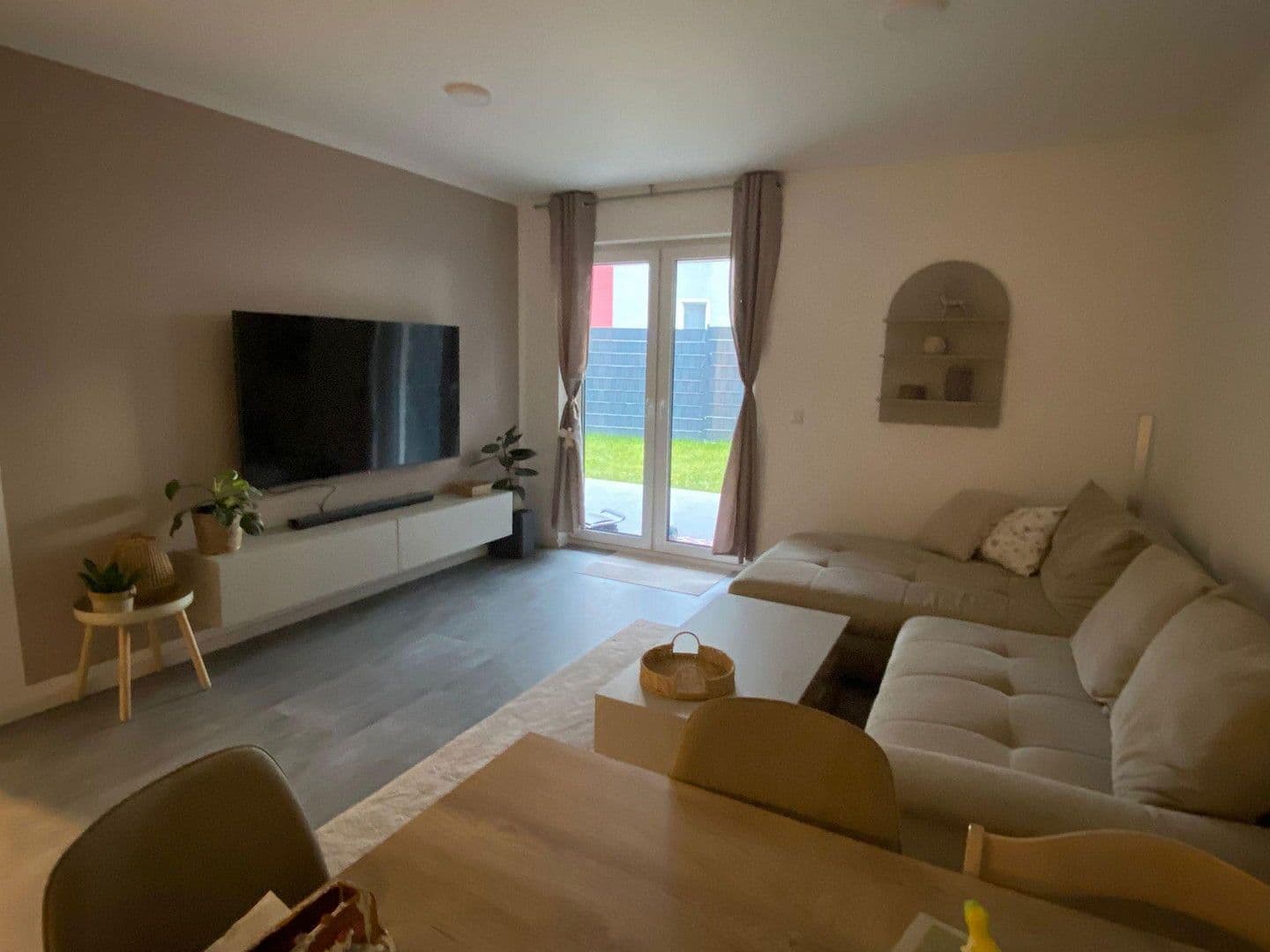 Pronájem bytu 3+1 86 m², Goethestr. 4, Sarstedt, Dolní Sasko Pronájem bytu 3+1 86 m², Goethestr. 4, Sarstedt, Dolní Sasko