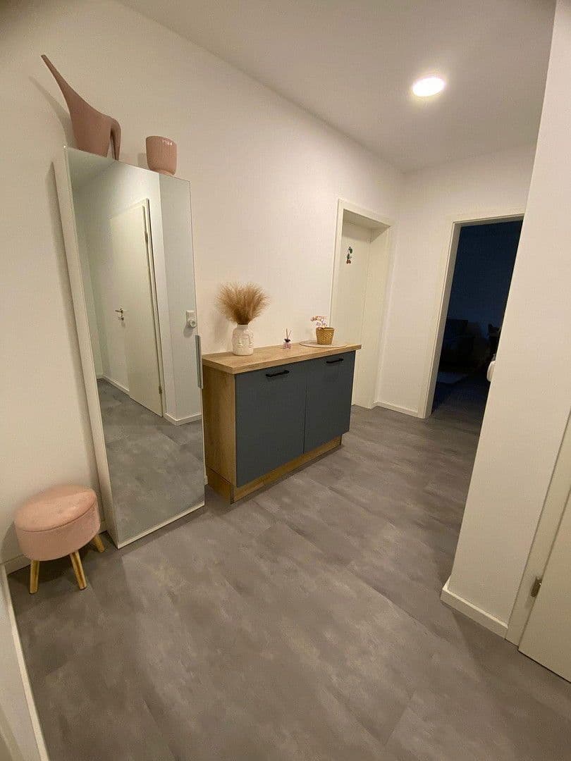 Pronájem bytu 3+1 86 m², Goethestr. 4, Sarstedt, Dolní Sasko Pronájem bytu 3+1 86 m², Goethestr. 4, Sarstedt, Dolní Sasko