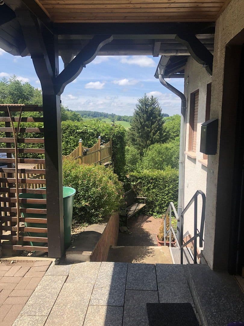 Prodej domu 250 m², pozemek 1.600 m², Ölberg 25, Nentershausen, Hessen Prodej domu 250 m², pozemek 1.600 m², Ölberg 25, Nentershausen, Hessen