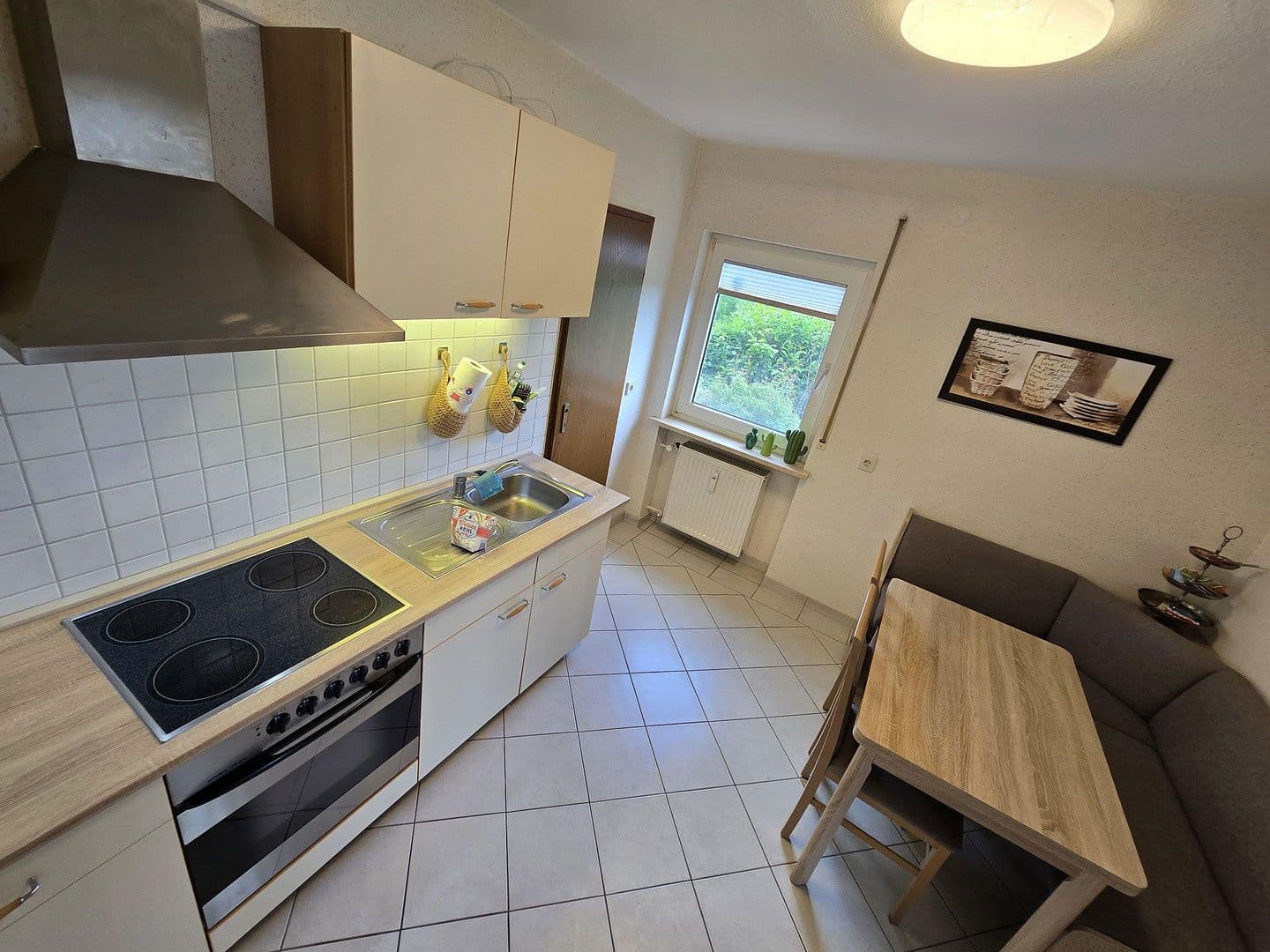 Prodej domu 250 m², pozemek 1.600 m², Ölberg 25, Nentershausen, Hessen Prodej domu 250 m², pozemek 1.600 m², Ölberg 25, Nentershausen, Hessen