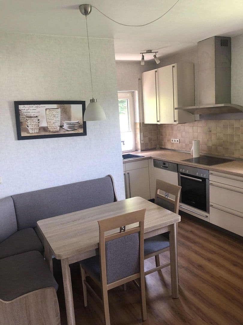 Prodej domu 250 m², pozemek 1.600 m², Ölberg 25, Nentershausen, Hessen Prodej domu 250 m², pozemek 1.600 m², Ölberg 25, Nentershausen, Hessen