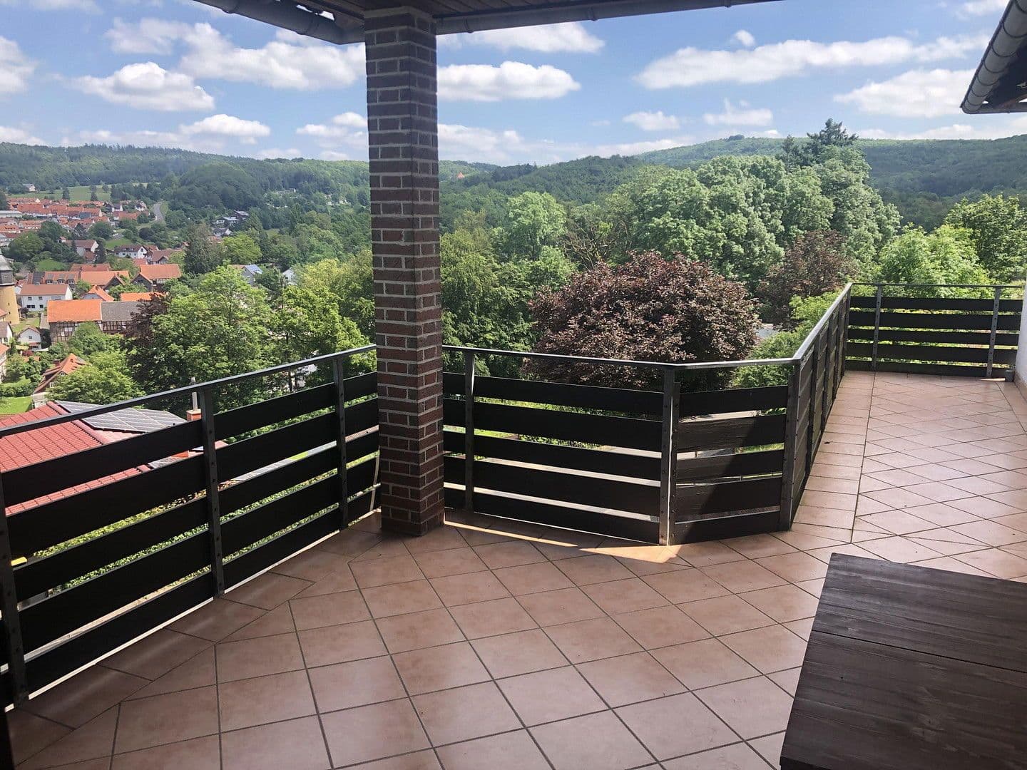 Prodej domu 250 m², pozemek 1.600 m², Ölberg 25, Nentershausen, Hessen Prodej domu 250 m², pozemek 1.600 m², Ölberg 25, Nentershausen, Hessen