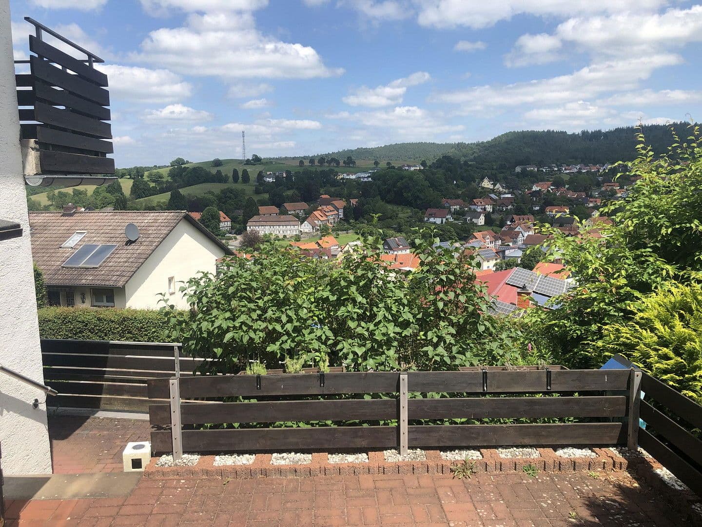 Prodej domu 250 m², pozemek 1.600 m², Ölberg 25, Nentershausen, Hessen Prodej domu 250 m², pozemek 1.600 m², Ölberg 25, Nentershausen, Hessen