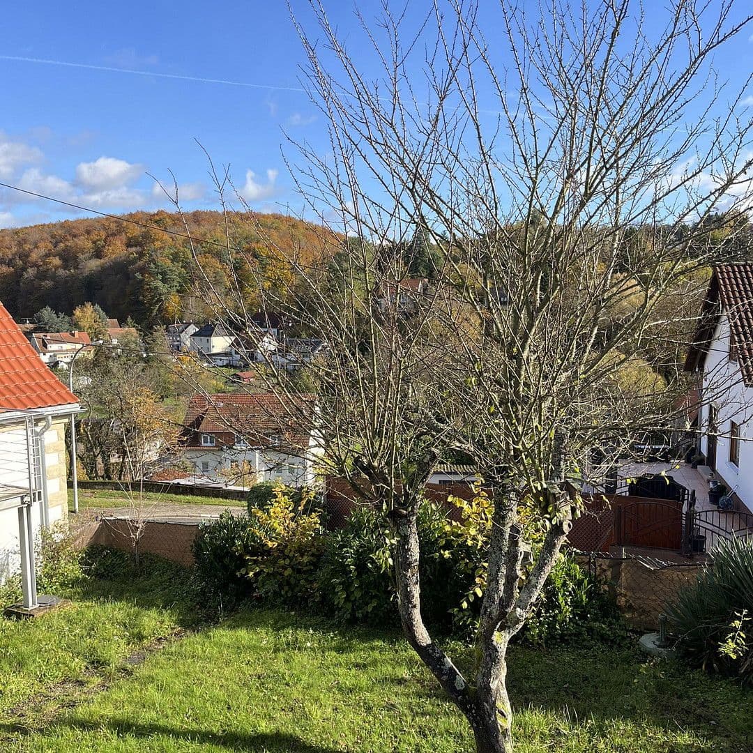 Prodej domu 307 m², pozemek 500 m², Auf der Adt 10, Saarbrücken, Země Sársko Prodej domu 307 m², pozemek 500 m², Auf der Adt 10, Saarbrücken, Země Sársko