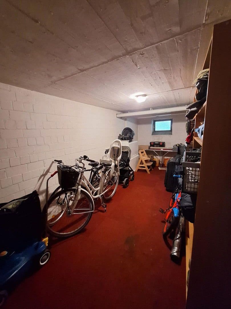 Pronájem bytu 4+1 106 m², Heinrich-Heine-Ring 2, Hannover, Dolní Sasko Pronájem bytu 4+1 106 m², Heinrich-Heine-Ring 2, Hannover, Dolní Sasko