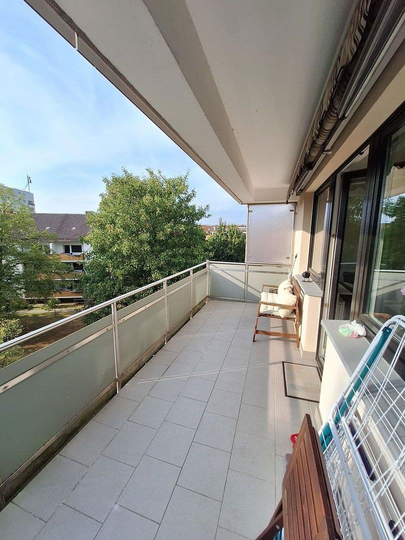 Pronájem bytu 4+1 106 m², Heinrich-Heine-Ring 2, Hannover, Dolní Sasko Pronájem bytu 4+1 106 m², Heinrich-Heine-Ring 2, Hannover, Dolní Sasko