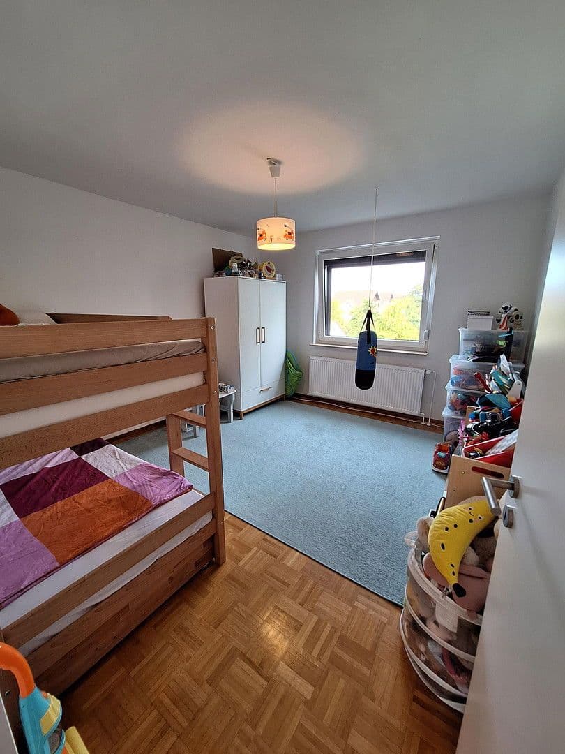 Pronájem bytu 4+1 106 m², Heinrich-Heine-Ring 2, Hannover, Dolní Sasko Pronájem bytu 4+1 106 m², Heinrich-Heine-Ring 2, Hannover, Dolní Sasko