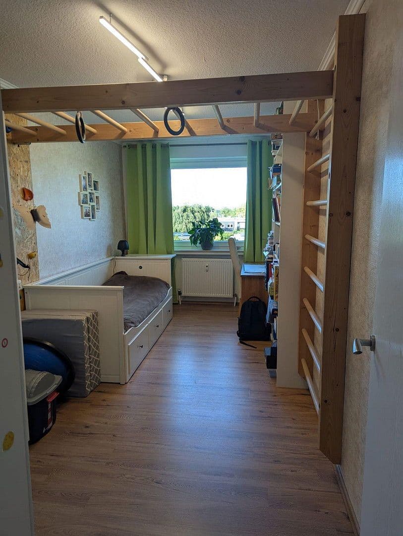 Prodej bytu 4+1 109 m², Neuss, Severní Porýní-Vestfálsko Prodej bytu 4+1 109 m², Neuss, Severní Porýní-Vestfálsko