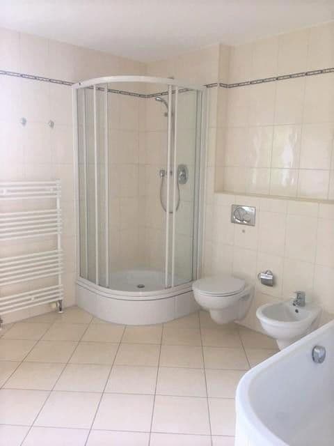 Pronájem domu 210 m², pozemek 465 m², Ulmenstrasse 0, Gauting, Bavorsko Pronájem domu 210 m², pozemek 465 m², Ulmenstrasse 0, Gauting, Bavorsko