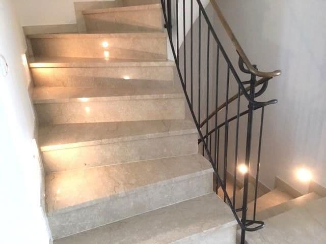 Pronájem domu 210 m², pozemek 465 m², Ulmenstrasse 0, Gauting, Bavorsko Pronájem domu 210 m², pozemek 465 m², Ulmenstrasse 0, Gauting, Bavorsko