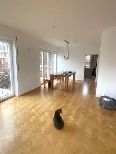 Pronájem domu 210 m², pozemek 465 m², Ulmenstrasse 0, Gauting, Bavorsko Pronájem domu 210 m², pozemek 465 m², Ulmenstrasse 0, Gauting, Bavorsko