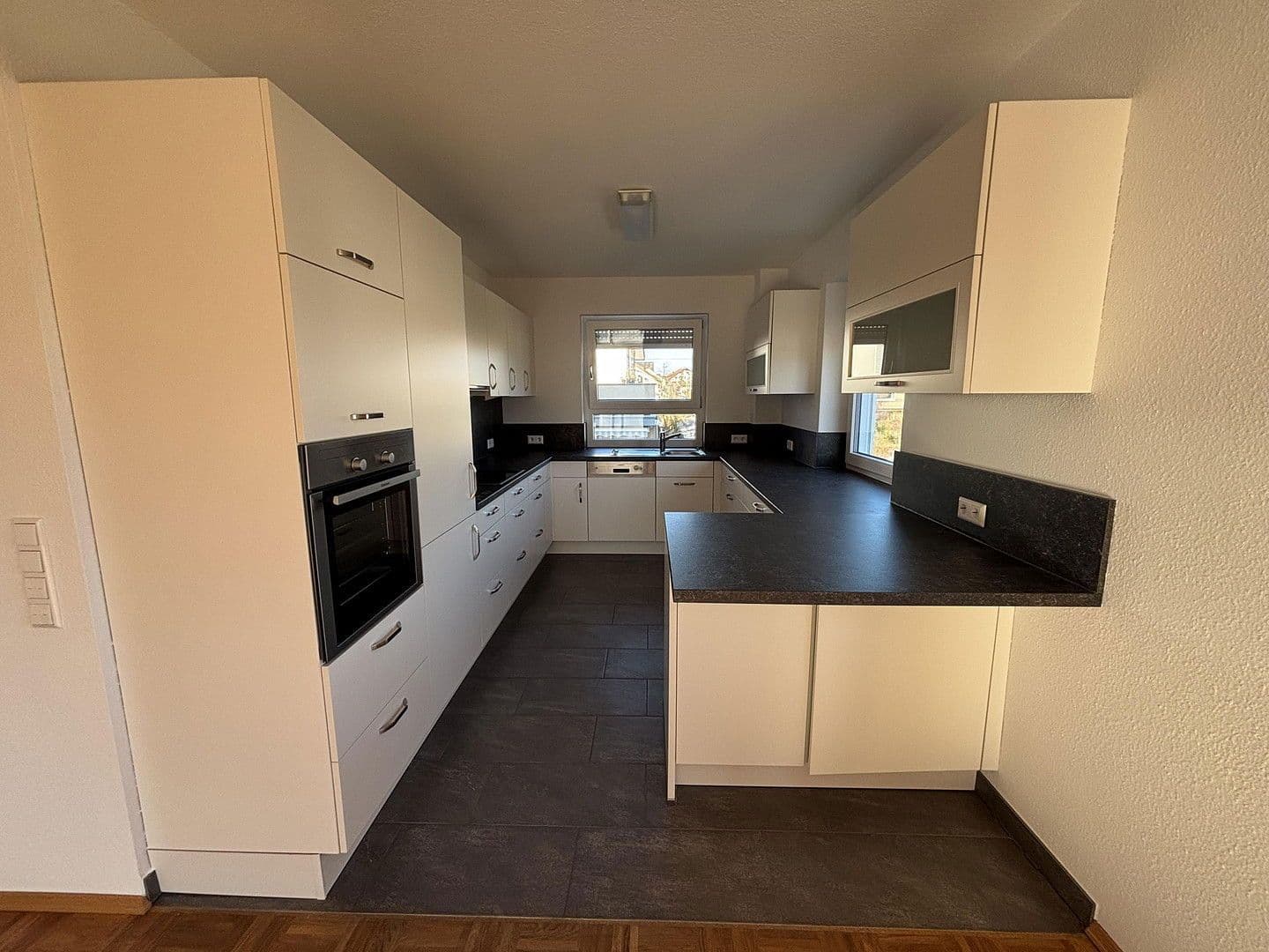 Pronájem bytu 3+kk 93 m², Oststraße 16, Bad Rappenau, Bádensko-Württembersko Pronájem bytu 3+kk 93 m², Oststraße 16, Bad Rappenau, Bádensko-Württembersko