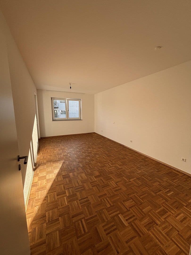 Pronájem bytu 3+kk 93 m², Oststraße 16, Bad Rappenau, Bádensko-Württembersko Pronájem bytu 3+kk 93 m², Oststraße 16, Bad Rappenau, Bádensko-Württembersko