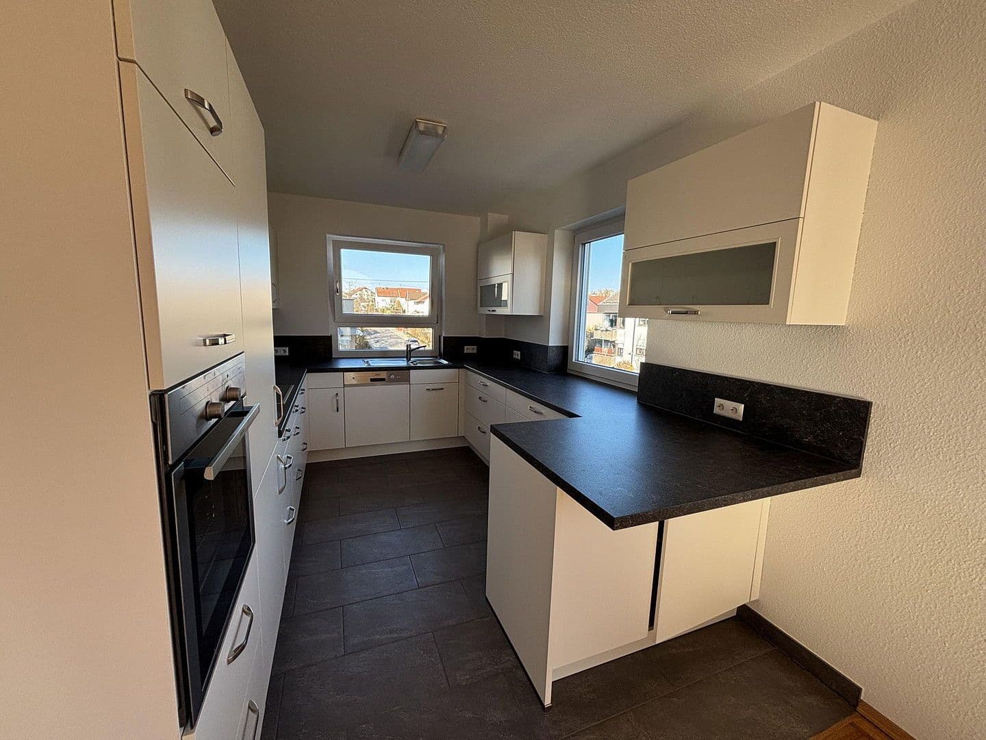 Pronájem bytu 3+kk 93 m², Oststraße 16, Bad Rappenau, Bádensko-Württembersko Pronájem bytu 3+kk 93 m², Oststraße 16, Bad Rappenau, Bádensko-Württembersko