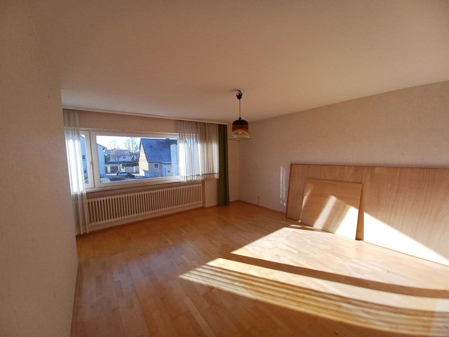 Prodej domu 170 m², pozemek 417 m², Großkrotzenburg, Hessen Prodej domu 170 m², pozemek 417 m², Großkrotzenburg, Hessen