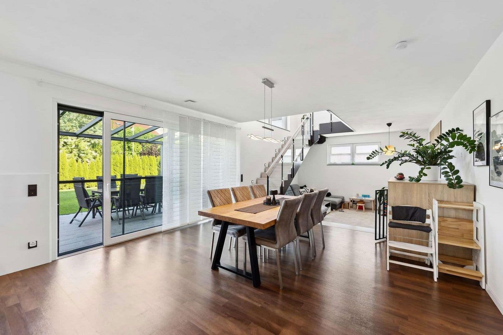 Prodej domu 247 m², pozemek 638 m², Vohburg an der Donau, Bavorsko Prodej domu 247 m², pozemek 638 m², Vohburg an der Donau, Bavorsko