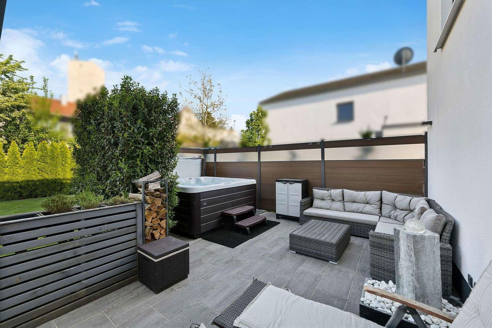 Prodej domu 247 m², pozemek 638 m², Vohburg an der Donau, Bavorsko Prodej domu 247 m², pozemek 638 m², Vohburg an der Donau, Bavorsko