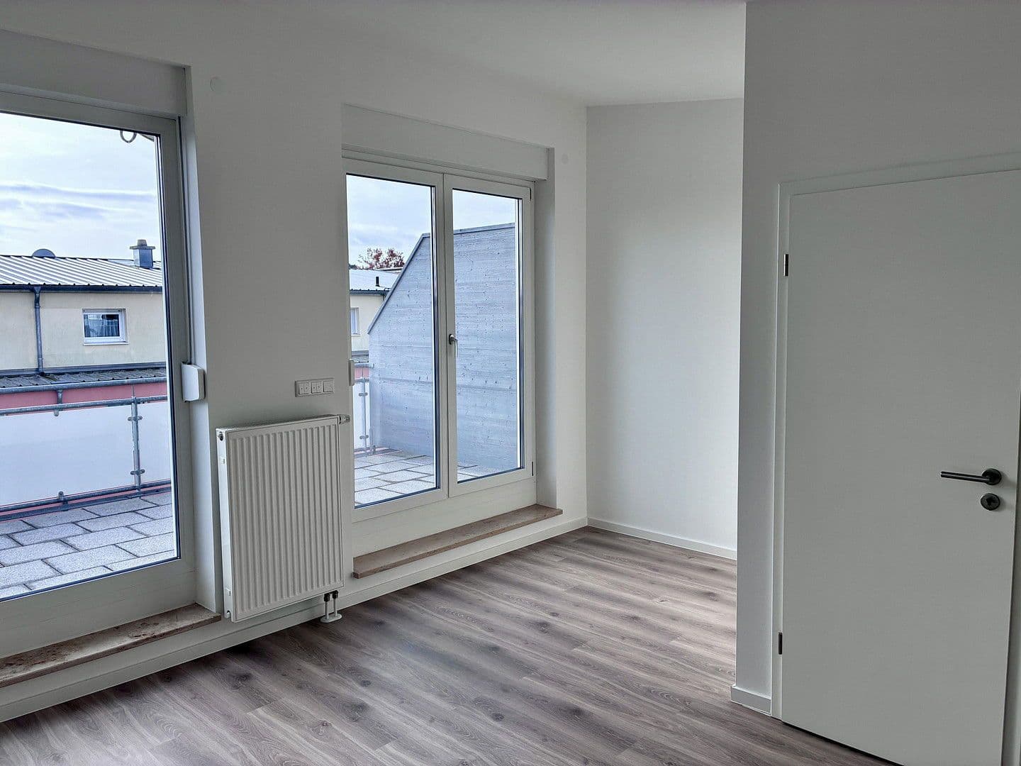 Pronájem domu 140 m², pozemek 137 m², Feucht, Bavorsko Pronájem domu 140 m², pozemek 137 m², Feucht, Bavorsko