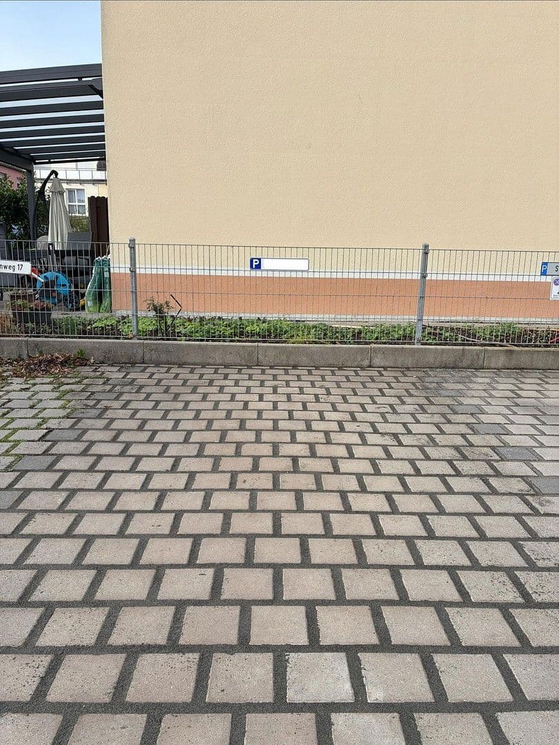 Pronájem domu 140 m², pozemek 137 m², Feucht, Bavorsko Pronájem domu 140 m², pozemek 137 m², Feucht, Bavorsko