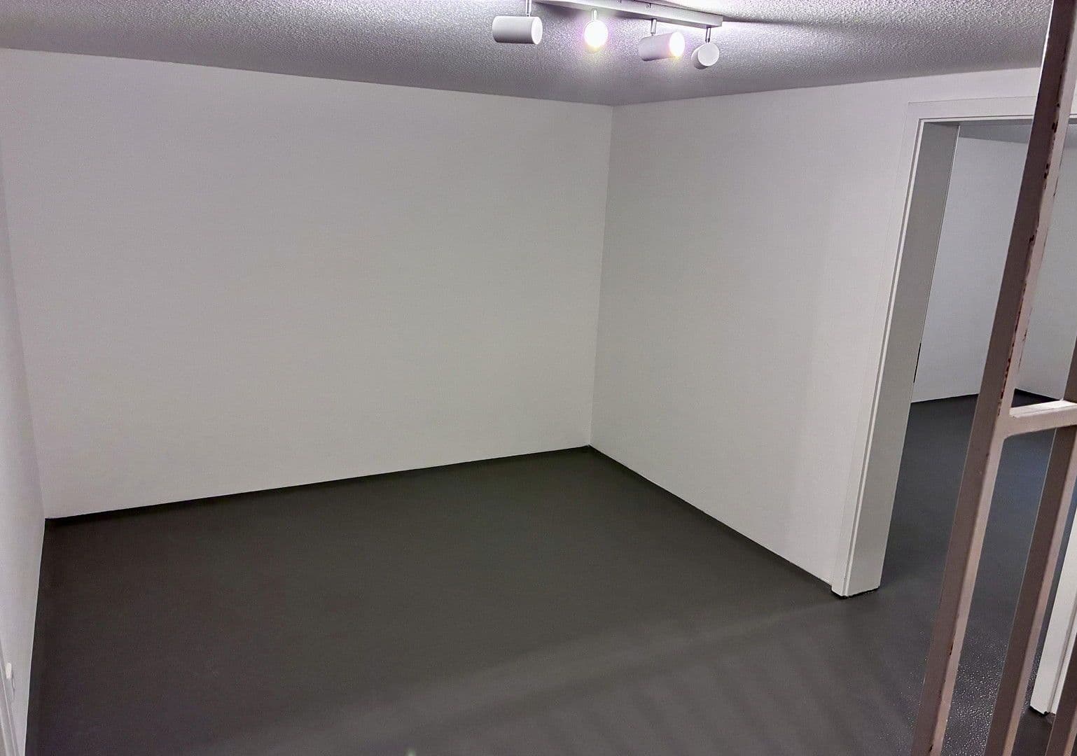 Pronájem domu 140 m², pozemek 137 m², Feucht, Bavorsko Pronájem domu 140 m², pozemek 137 m², Feucht, Bavorsko