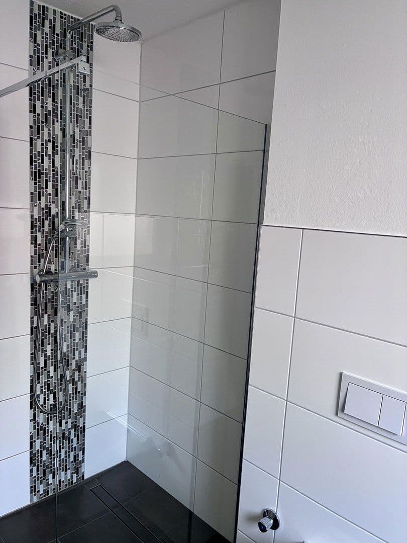 Pronájem domu 140 m², pozemek 137 m², Feucht, Bavorsko Pronájem domu 140 m², pozemek 137 m², Feucht, Bavorsko