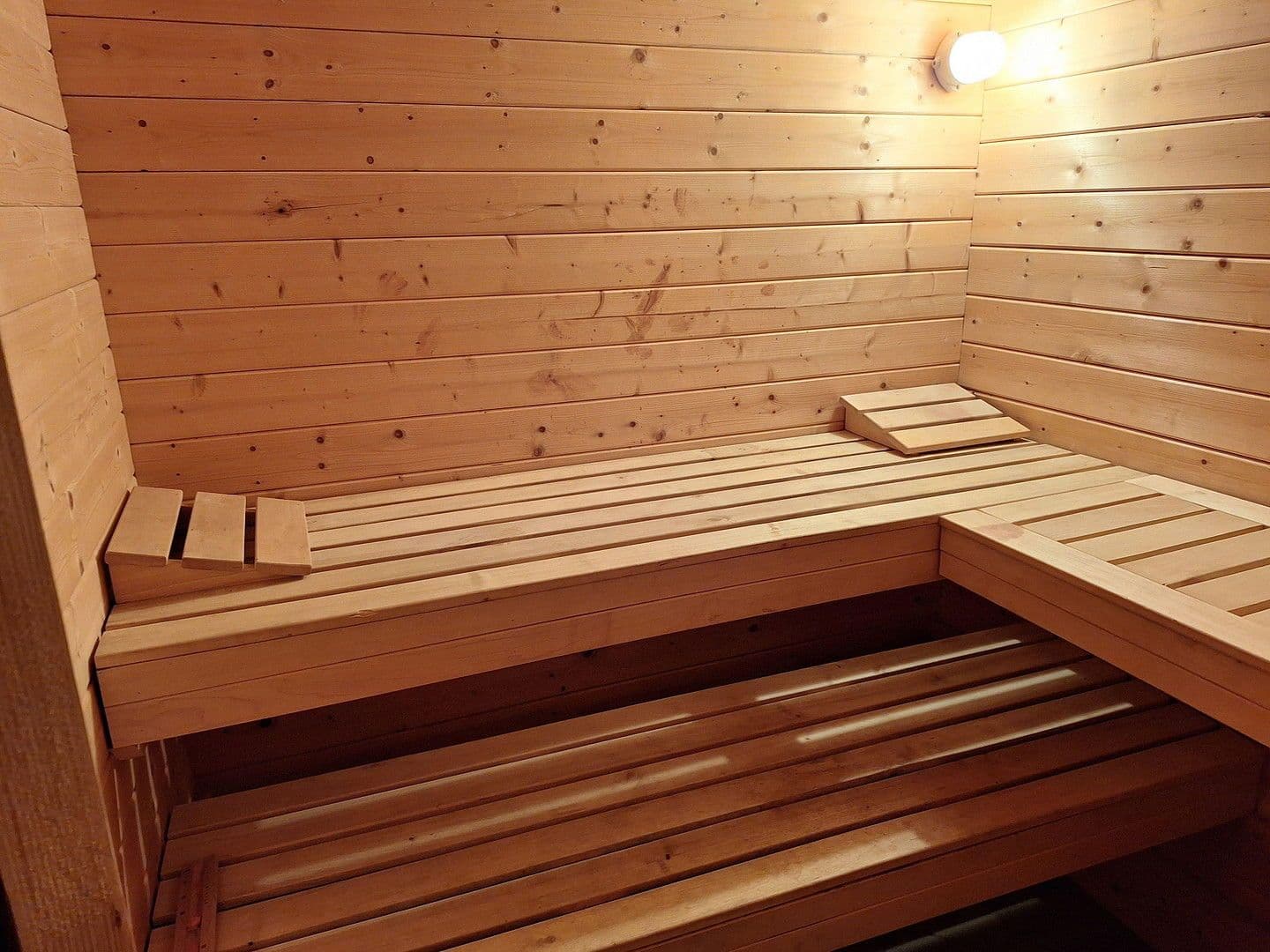 Prodej domu 175 m², pozemek 757 m², Krokusweg 1, Münsingen, Bádensko-Württembersko Prodej domu 175 m², pozemek 757 m², Krokusweg 1, Münsingen, Bádensko-Württembersko