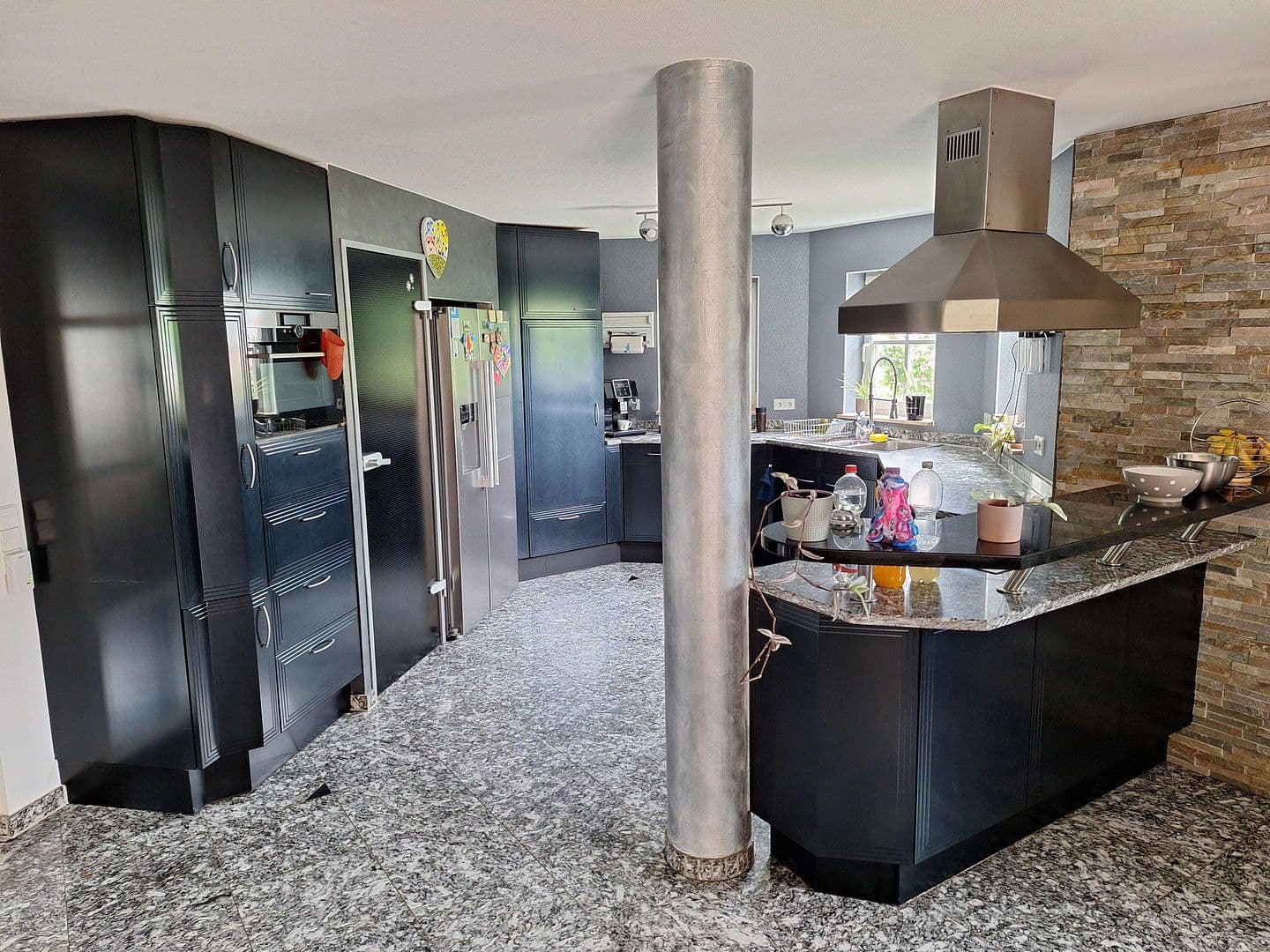 Prodej domu 175 m², pozemek 757 m², Krokusweg 1, Münsingen, Bádensko-Württembersko Prodej domu 175 m², pozemek 757 m², Krokusweg 1, Münsingen, Bádensko-Württembersko