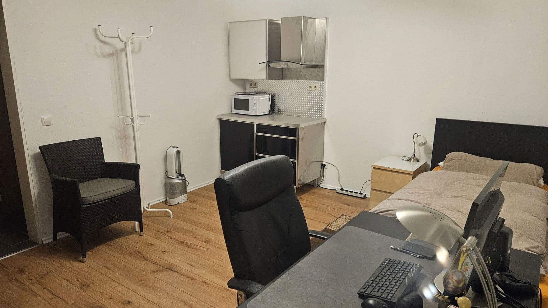 Prodej domu 170 m², pozemek 327 m², Weissach, Bádensko-Württembersko Prodej domu 170 m², pozemek 327 m², Weissach, Bádensko-Württembersko