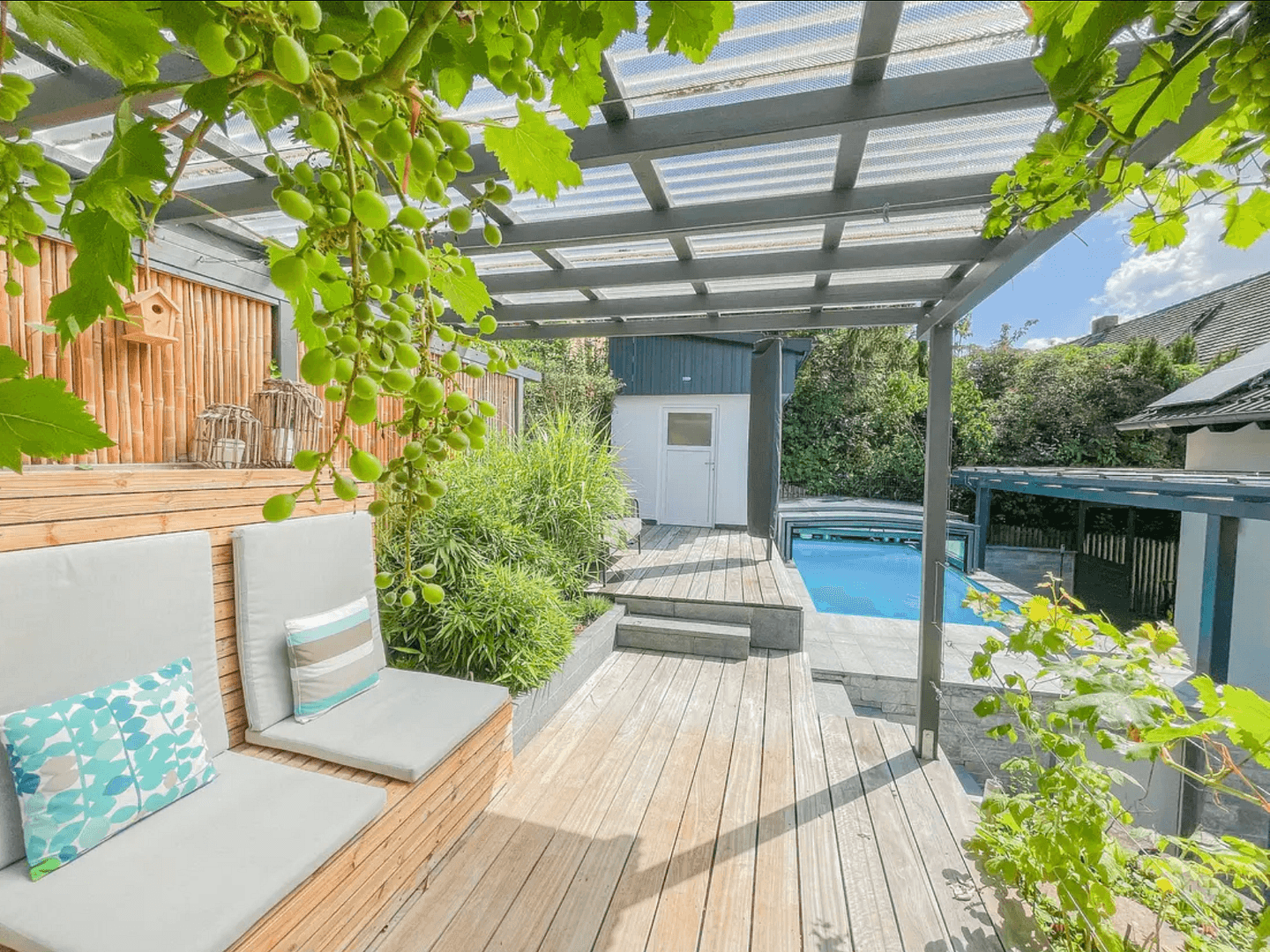 Prodej domu 170 m², pozemek 327 m², Weissach, Bádensko-Württembersko Prodej domu 170 m², pozemek 327 m², Weissach, Bádensko-Württembersko