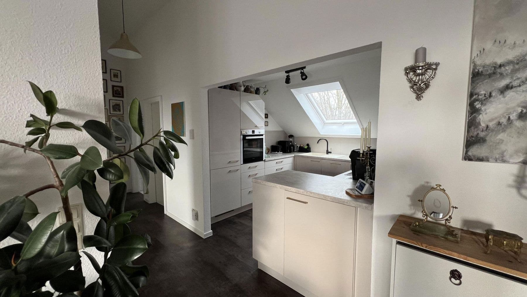 Prodej bytu 4+1 85 m², Pliezhausen, Bádensko-Württembersko Prodej bytu 4+1 85 m², Pliezhausen, Bádensko-Württembersko