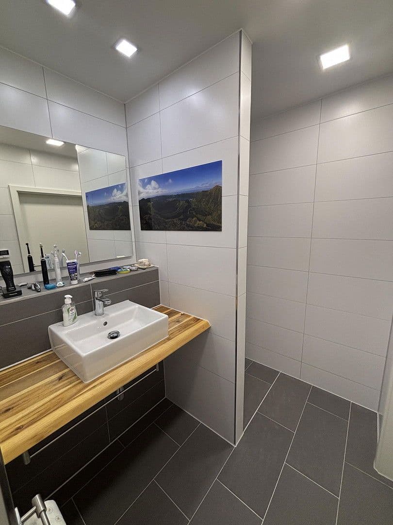 Prodej bytu 3+kk 129 m², Am Weinfaß 60, Rüsselsheim am Main, Hessen Prodej bytu 3+kk 129 m², Am Weinfaß 60, Rüsselsheim am Main, Hessen