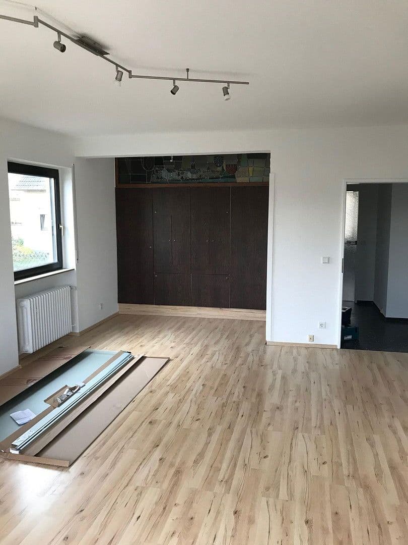 Pronájem bytu 2+1 59 m², Großkrotzenburg, Hessen Pronájem bytu 2+1 59 m², Großkrotzenburg, Hessen